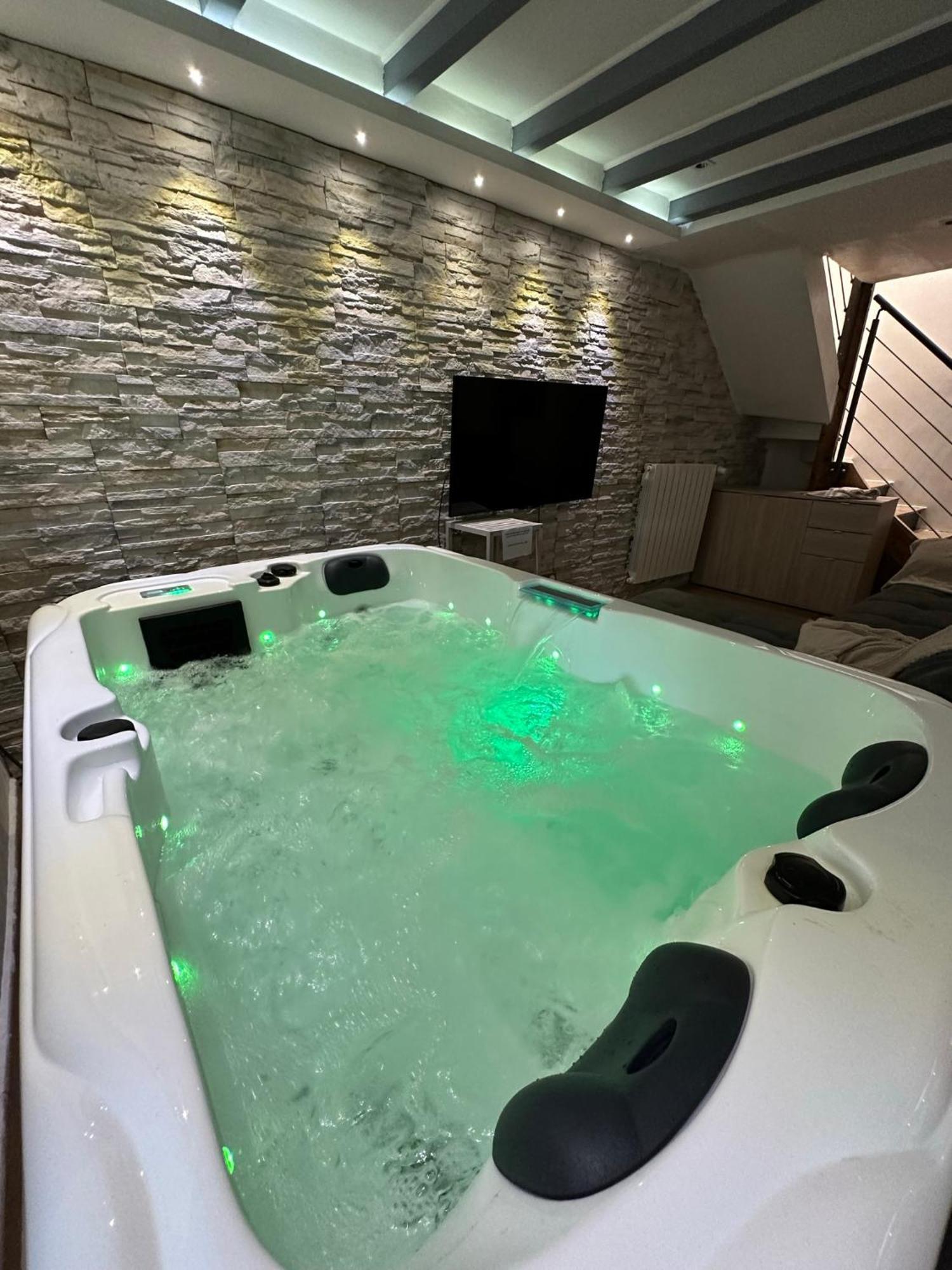 Maison Avec Spa Villa Maisdon-sur-Sevre Ngoại thất bức ảnh